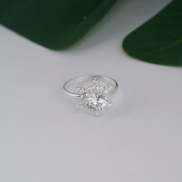 Snowflake Ring Moissanite