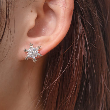 Sparkling snow earrings