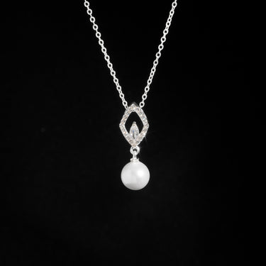 Pearl Droplet Necklace