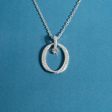 Sparkling Oval Necklace