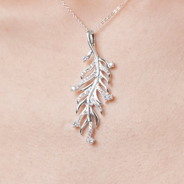 Twinkle Leaf Necklace