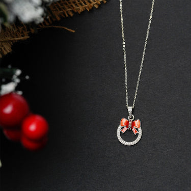 Christmas Necklace: Jingle bell