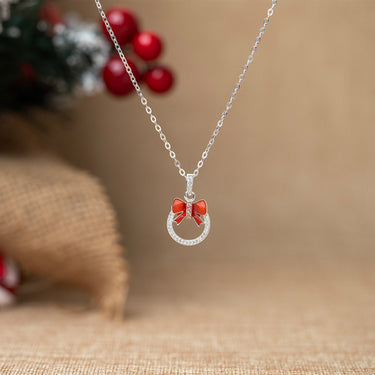 Christmas Necklace: Jingle bell