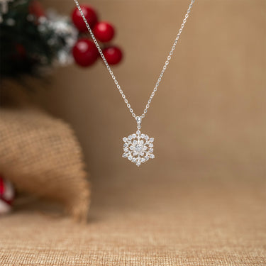 Christmas Necklace: Magical SnowFlake