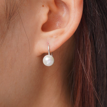 Minimalist Pearl Earrings