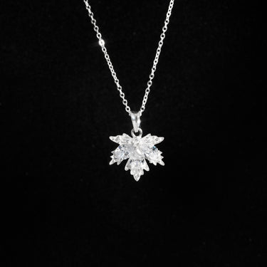 Maple Elegance Necklace