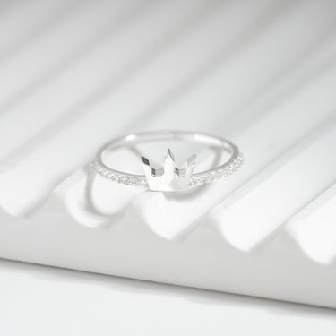 Dainty Crown Ring