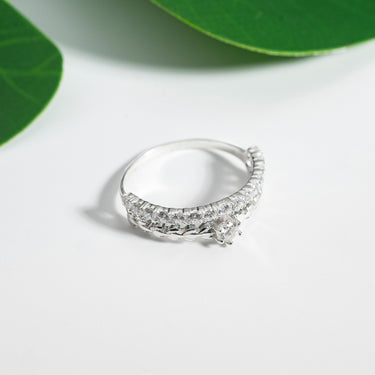 Laurel Crown Ring