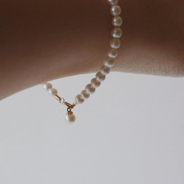 BASIC PEARL BRACELET